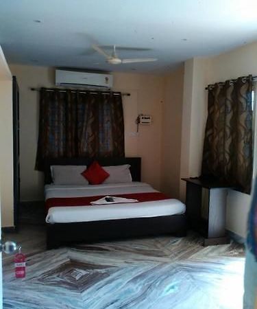 Sunshine Castle- Gachibowli Apartment Hyderabad Exterior foto
