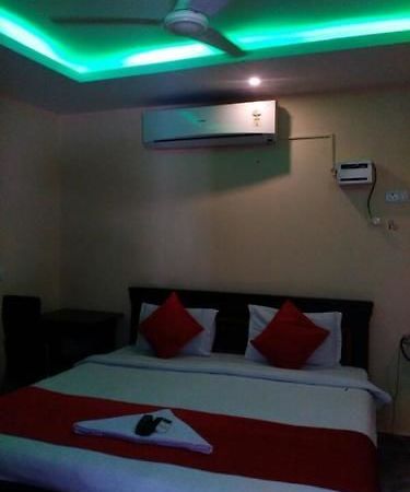 Sunshine Castle- Gachibowli Apartment Hyderabad Exterior foto